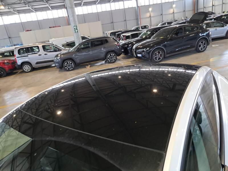 Tesla Model Y 75 KWH DUAL MOTOR LONG RANGE 4WD AUT. - foto 9
