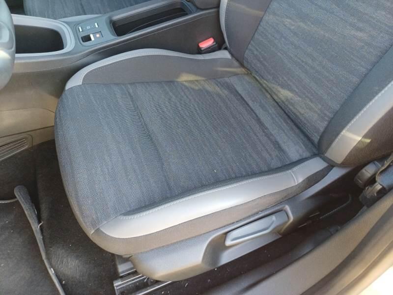 Jeep Avenger 1.2 MHEV E-HYBRID TURBO LONGITUDE - foto 12