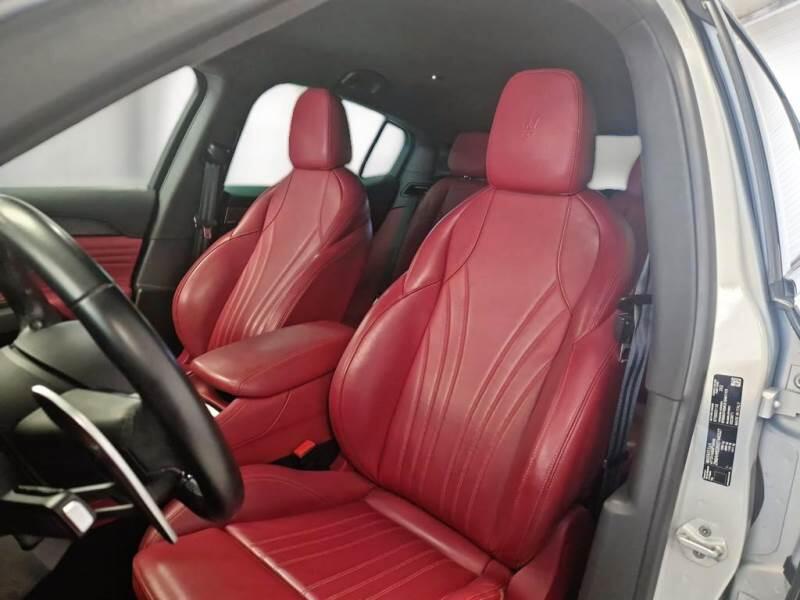 Maserati Grecale 2.0 330CV MHEV MODENA Q4 AUTO - foto 11