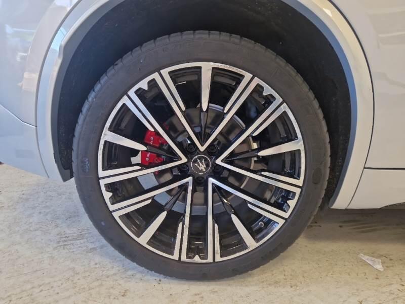 Maserati Grecale 2.0 330CV MHEV MODENA Q4 AUTO - foto 18