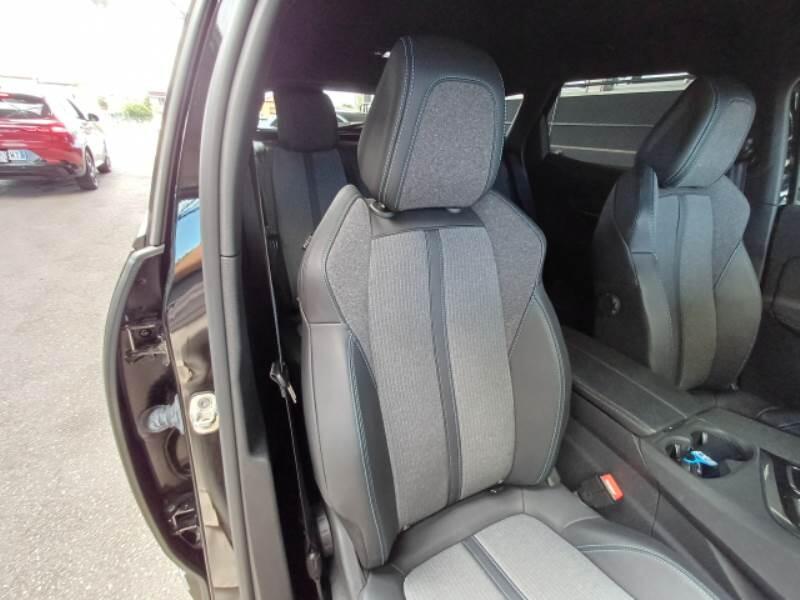 Peugeot 3008 BLUEHDI 130 EAT8 SeS ALLURE - foto 13