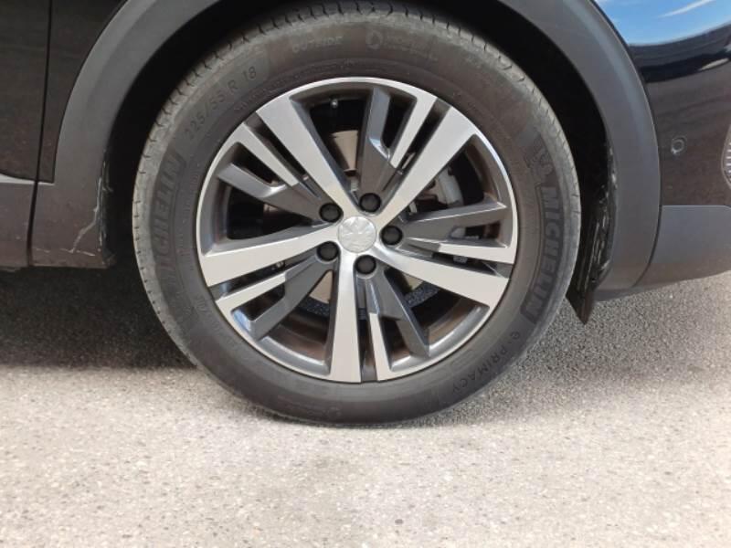 Peugeot 3008 BLUEHDI 130 EAT8 SeS ALLURE - foto 17