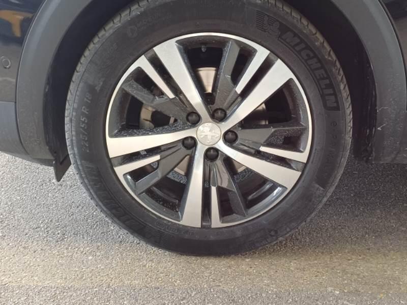 Peugeot 3008 BLUEHDI 130 EAT8 SeS ALLURE - foto 18