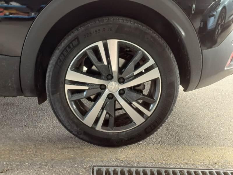 Peugeot 3008 BLUEHDI 130 EAT8 SeS ALLURE - foto 20