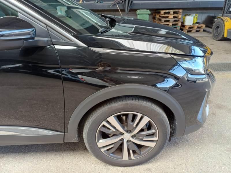 Peugeot 3008 BLUEHDI 130 EAT8 SeS ALLURE - foto 33