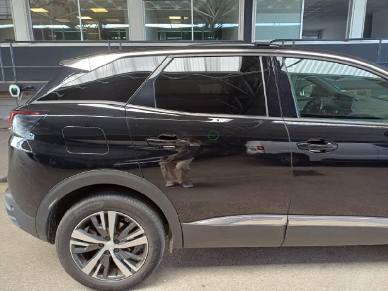 Peugeot 3008 BLUEHDI 130 EAT8 SeS ALLURE - foto 40