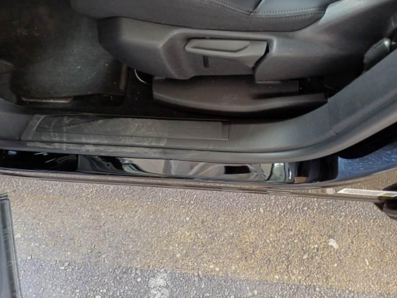 Peugeot 3008 BLUEHDI 130 EAT8 SeS ALLURE - foto 51