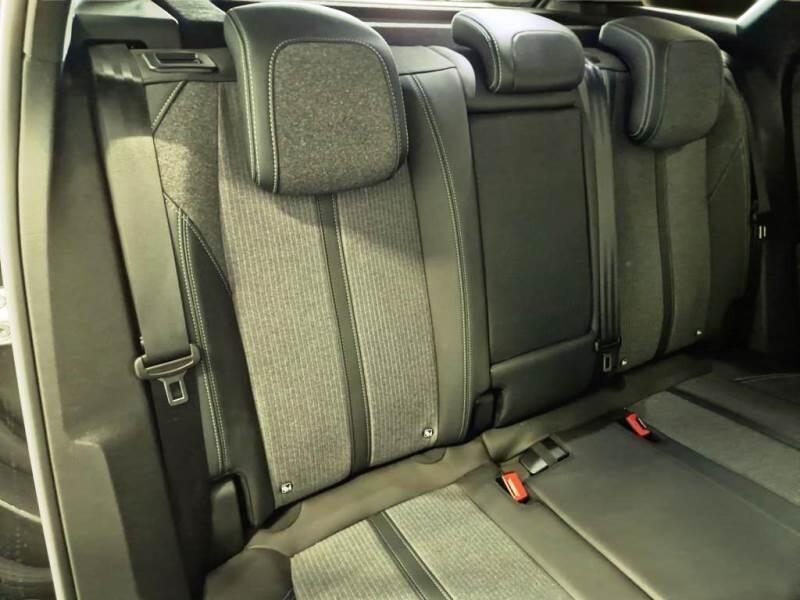 Peugeot 3008 BLUEHDI 130 EAT8 SeS ALLURE - foto 15