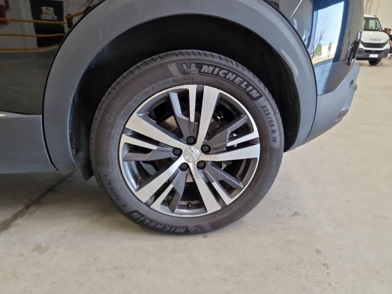 Peugeot 3008 BLUEHDI 130 EAT8 SeS ALLURE - foto 19