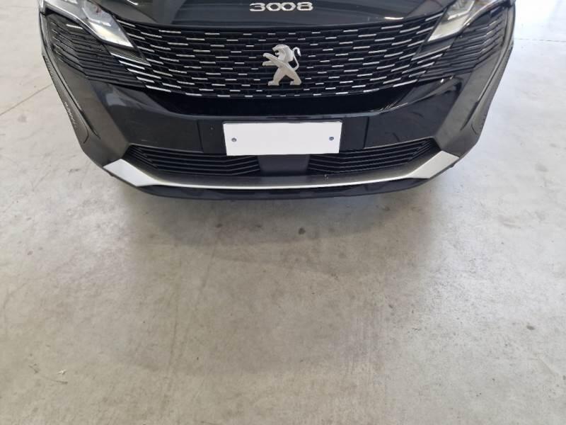 Peugeot 3008 BLUEHDI 130 EAT8 SeS ALLURE - foto 34