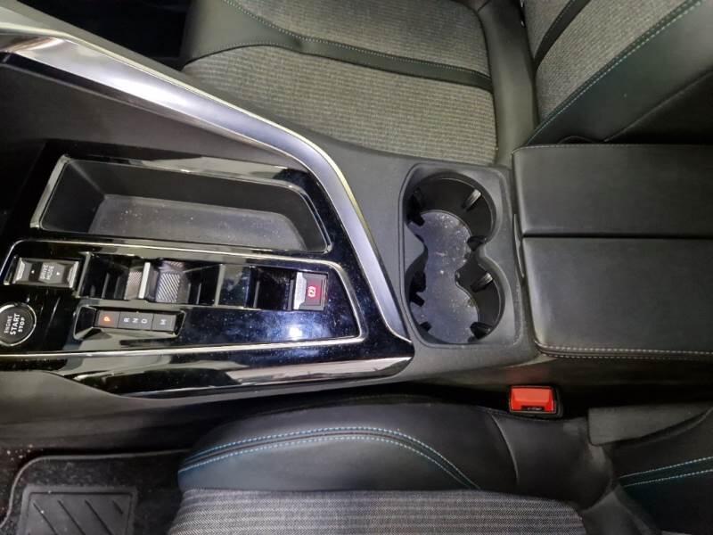 Peugeot 3008 BLUEHDI 130 EAT8 SeS ALLURE - foto 83