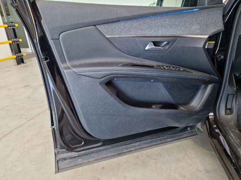 Peugeot 3008 BLUEHDI 130 EAT8 SeS ALLURE - foto 87