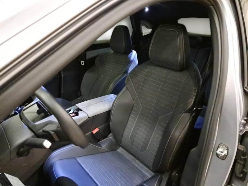 Peugeot 3008 SUV HYBRID 136 ALLURE E-DCS 6 - foto 11