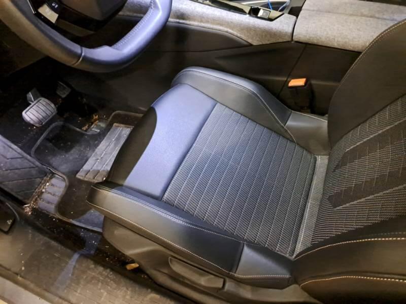 Peugeot 3008 SUV HYBRID 136 ALLURE E-DCS 6 - foto 12