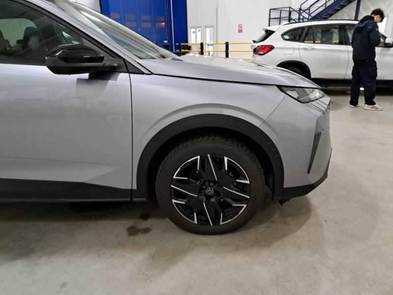 Peugeot 3008 SUV HYBRID 136 ALLURE E-DCS 6 - foto 37