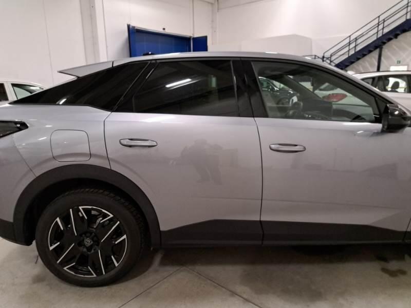 Peugeot 3008 SUV HYBRID 136 ALLURE E-DCS 6 - foto 44