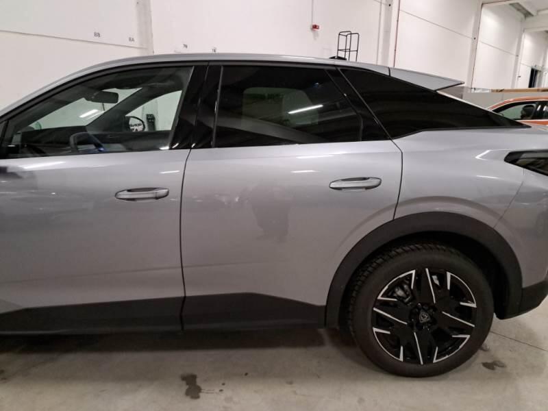 Peugeot 3008 SUV HYBRID 136 ALLURE E-DCS 6 - foto 53
