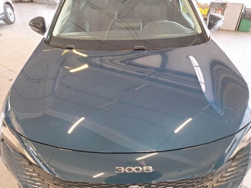 Peugeot 3008 SUV HYBRID 225 E-EAT8 ALLURE - foto 26