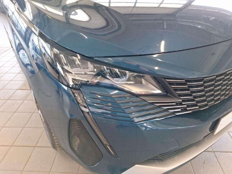 Peugeot 3008 SUV HYBRID 225 E-EAT8 ALLURE - foto 34