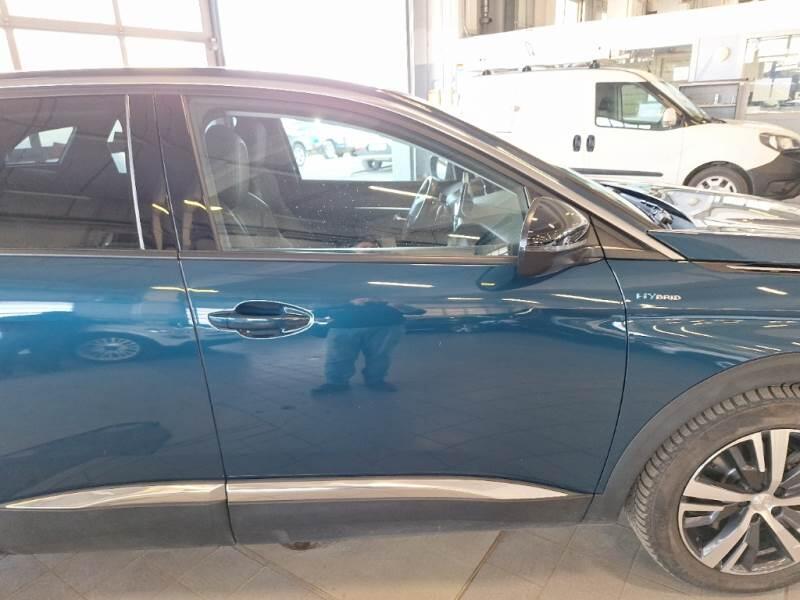 Peugeot 3008 SUV HYBRID 225 E-EAT8 ALLURE - foto 39