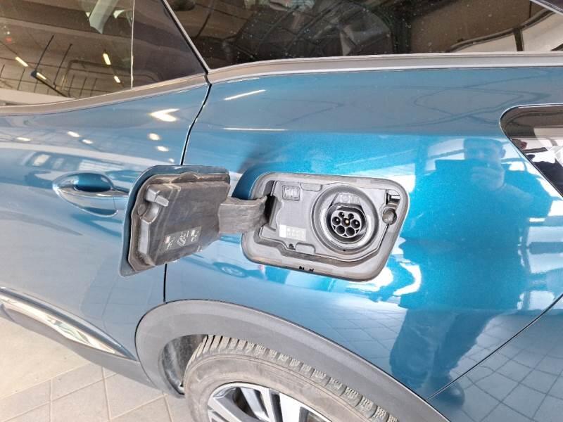 Peugeot 3008 SUV HYBRID 225 E-EAT8 ALLURE - foto 85