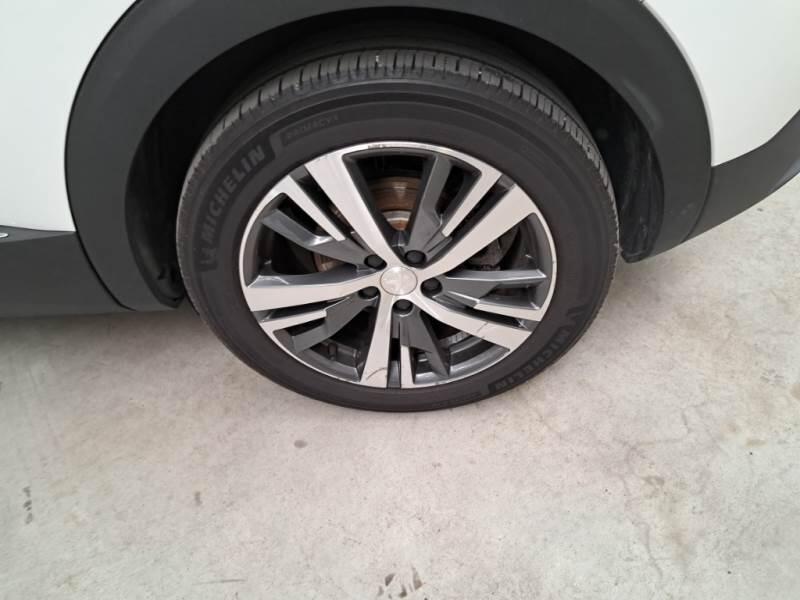Peugeot 3008 SUV HYBRID 225 E-EAT8 ALLURE - foto 34