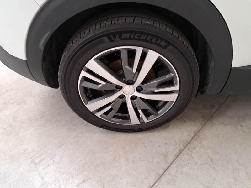 Peugeot 3008 SUV HYBRID 225 E-EAT8 ALLURE - foto 35