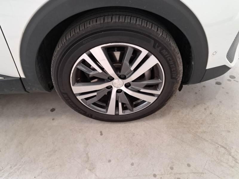 Peugeot 3008 SUV HYBRID 225 E-EAT8 ALLURE - foto 36