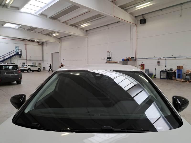 Peugeot 3008 SUV HYBRID 225 E-EAT8 ALLURE - foto 10