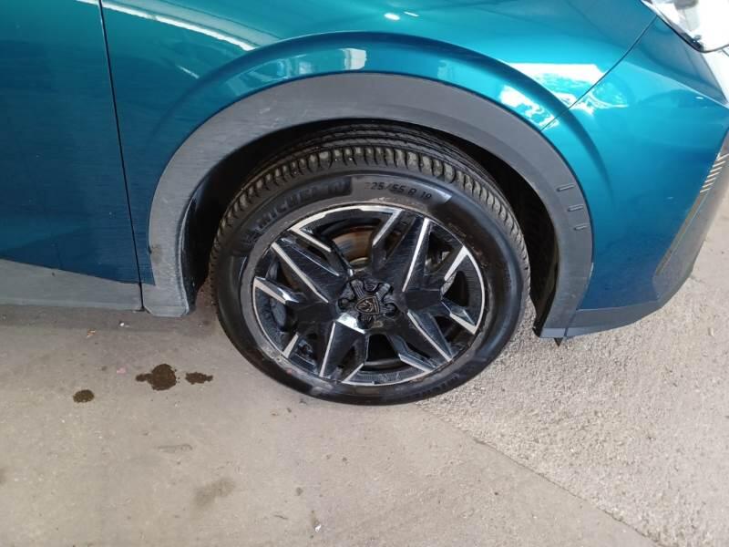 Peugeot 3008 SUV HYBRID 136 ALLURE E-DCS 6 - foto 17