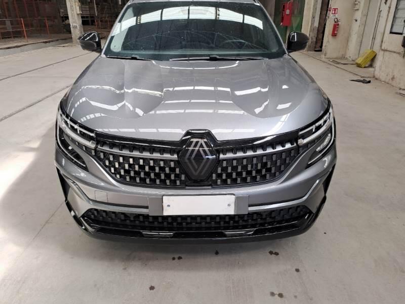 Renault Austral SUV 1.2 E-TECH HEV 200 ICONIC ESPRIT ALP AT - foto 27