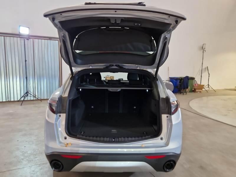 Alfa Romeo Stelvio SUV 2.2 TD 160 CV SUPER AT8 RWD - foto 5
