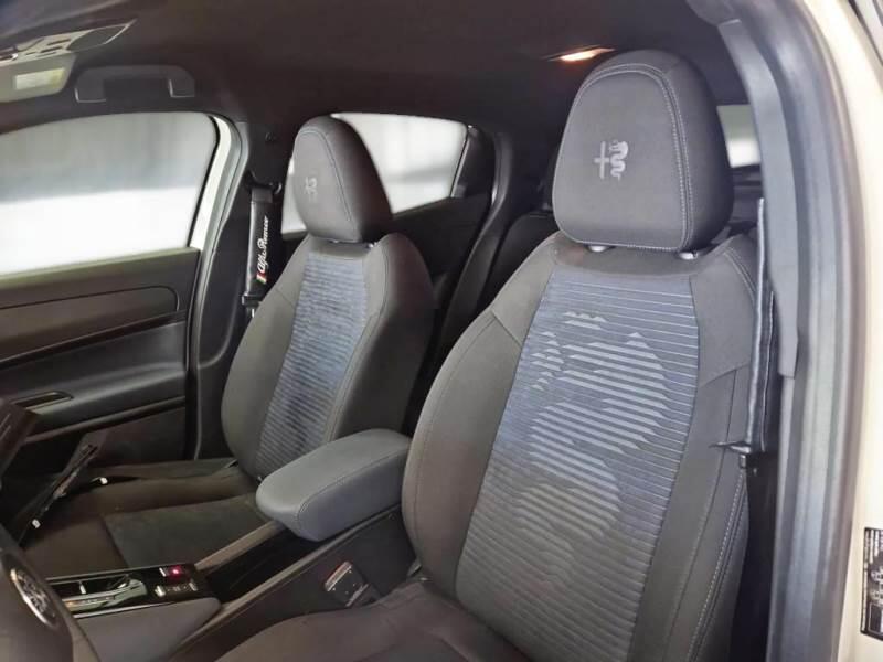 Alfa Romeo Junior SUV 1.2 136CV HYBRID EDCT6 IBRIDA - foto 11