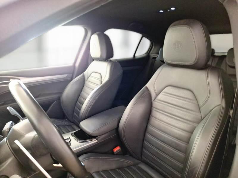 Alfa Romeo Stelvio 2.2 TD 210 CV VELOCE AT8 Q4 - foto 11