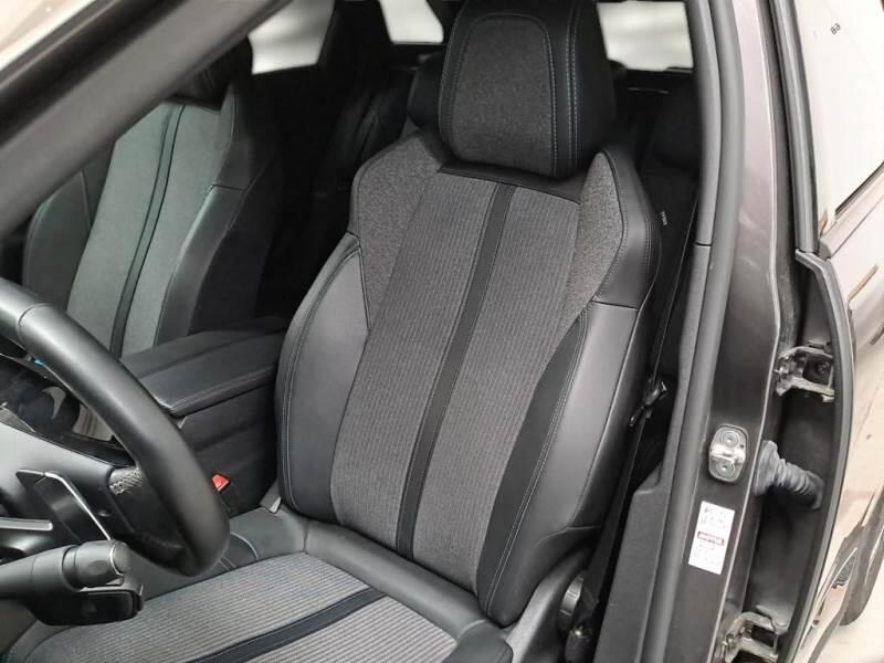 Peugeot 3008 SUV BLUEHDI 130 EAT8 SeS ALLURE - foto 11