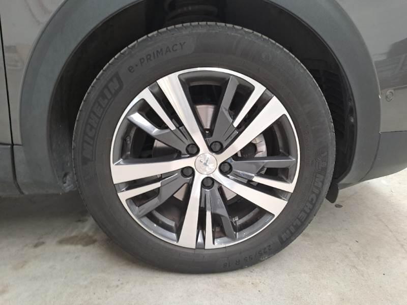 Peugeot 3008 SUV BLUEHDI 130 EAT8 SeS ALLURE - foto 17