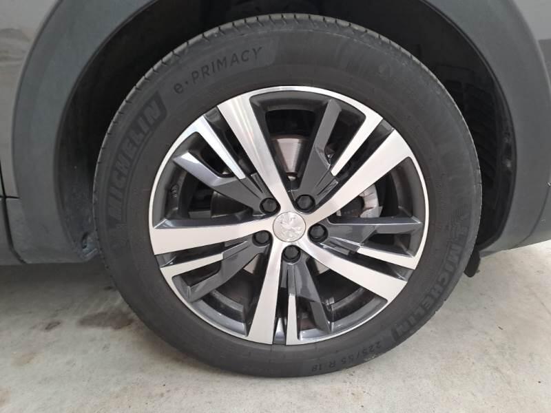 Peugeot 3008 SUV BLUEHDI 130 EAT8 SeS ALLURE - foto 53