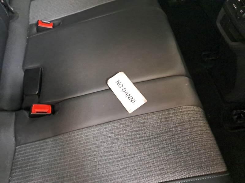 Peugeot 3008 SUV BLUEHDI 130 EAT8 SeS ALLURE - foto 61