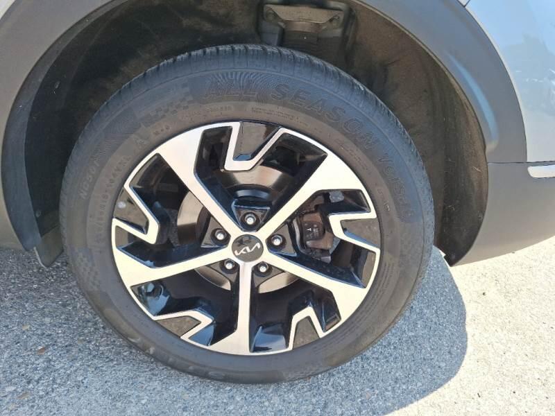 Kia Sportage SUV 1.6 TGDI HEV STYLE 2WD AUTO - foto 19
