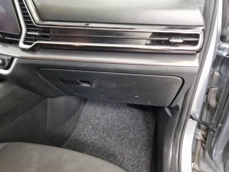 Kia Sportage 1.6 TGDI PHEV STYLE 4WD AUTO - foto 92