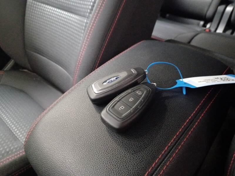 Ford Kuga 2.0 ECOBLUE 120CV 2WD ST-LINE AUTO - foto 101