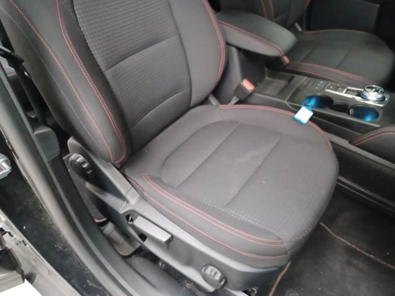 Ford Kuga 2.0 ECOBLUE 120CV 2WD ST-LINE AUTO - foto 14