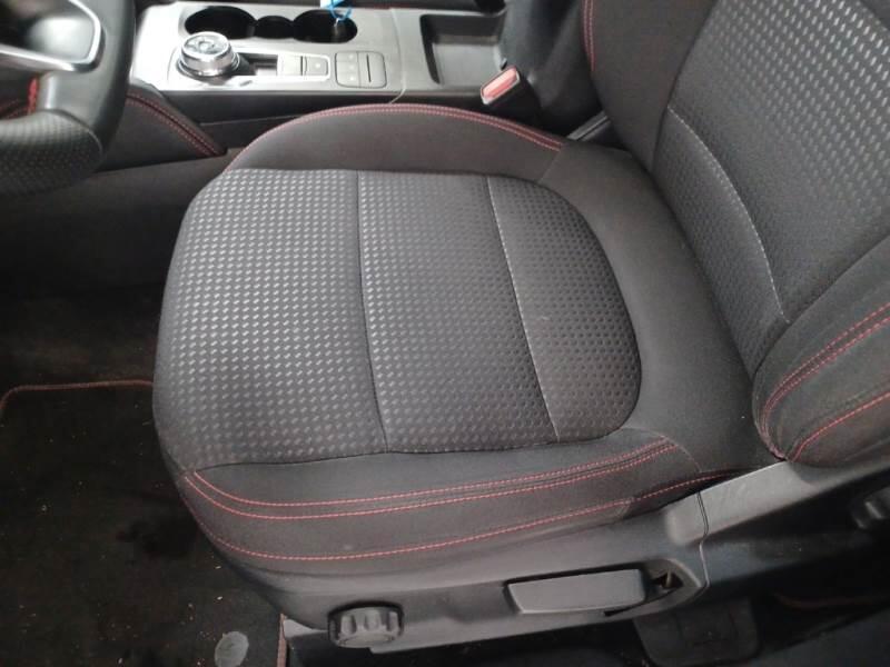Ford Kuga 2.0 ECOBLUE 120CV 2WD ST-LINE AUTO - foto 6