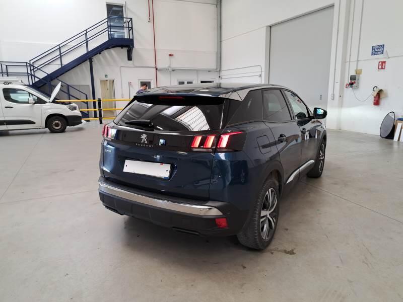 Peugeot 3008 130 EAT8 SeS ALLURE PACK - foto 2