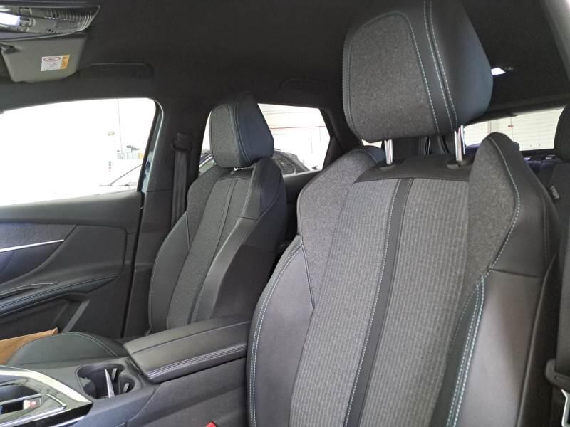 Peugeot 3008 130 EAT8 SeS ALLURE PACK - foto 11