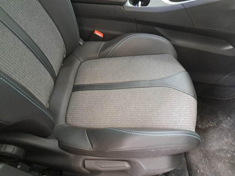 Peugeot 3008 130 EAT8 SeS ALLURE PACK - foto 14