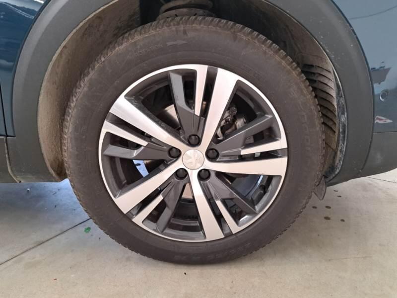 Peugeot 3008 130 EAT8 SeS ALLURE PACK - foto 20