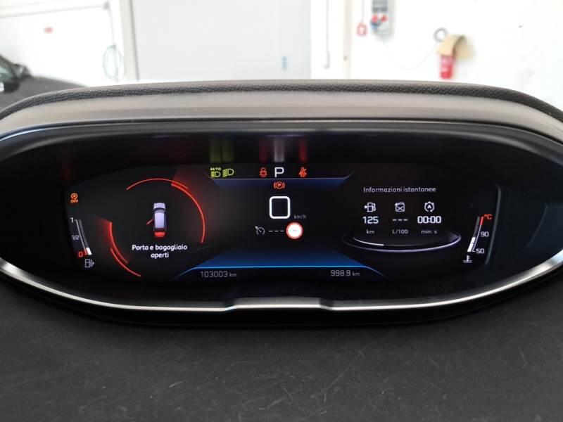Peugeot 3008 130 EAT8 SeS ALLURE PACK - foto 4
