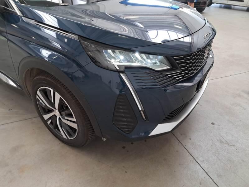 Peugeot 3008 130 EAT8 SeS ALLURE PACK - foto 31