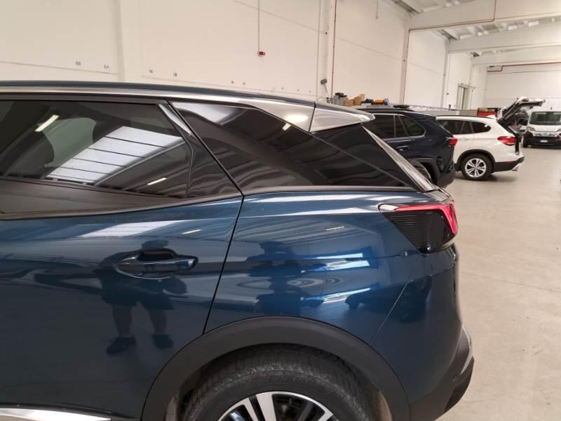 Peugeot 3008 130 EAT8 SeS ALLURE PACK - foto 43